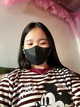 Snapshot of Gwen879 chatting on January 12, 2026, 1:18 pm Gwen879 online show from January 12, 2026, 1:18 pm