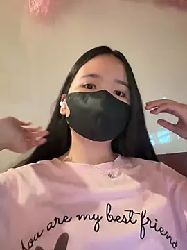 Snapshot of Gwen879 chatting on February 1, 2026, 1:15 am Gwen879 online show from February 1, 2026, 1:15 am