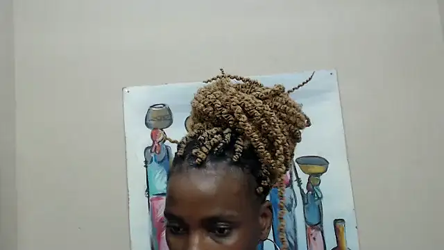 Snapshot of TallDivaNoir chatting on July 11, 2026, 10:26 am TallDivaNoir online show from July 11, 2026, 10:26 am