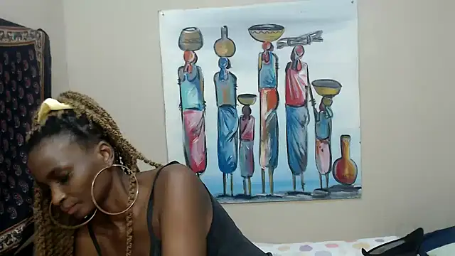 Snapshot of TallDivaNoir chatting on June 30, 2026, 8:20 pm TallDivaNoir online show from June 30, 2026, 8:20 pm