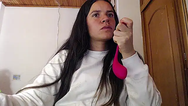 Shanel Lozano online show from April 29, 2026, 6:58 pm