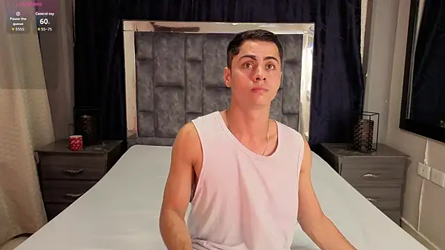 LeoMonnroe online show from June 30, 2026, 6:52 pm
