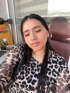 Veronica Wins  online show from March 2, 2026, 9:00 pm