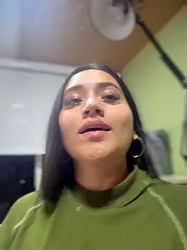 Snapshot of Veronica_Wins_ chatting on June 18, 2026, 1:15 am Veronica Wins online show from June 18, 2026, 1:15 am