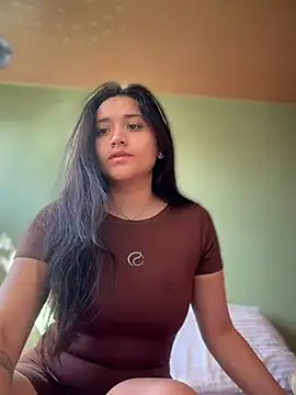 Veronica Wins  online show from July 6, 2026, 1:51 pm