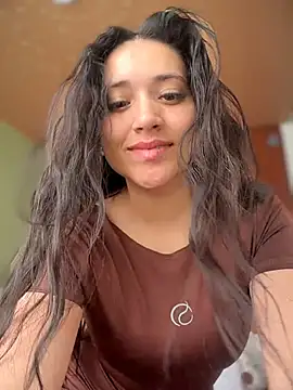 Veronica Wins  online show from July 1, 2026, 2:39 pm