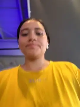 Veronica Wins  online show from July 4, 2026, 5:50 pm