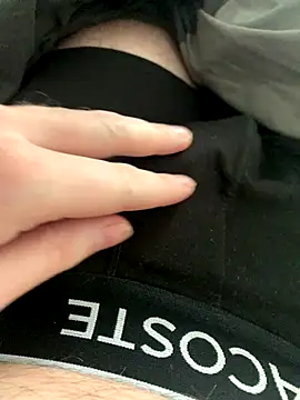 Snapshot of tbeck16c chatting on January 9, 2026, 10:33 am tbeck16c online show from January 9, 2026, 10:33 am