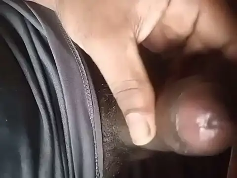 walkolla28 online show from February 3, 2026, 7:35 am