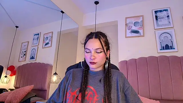 Hanabie  online show from April 7, 2026, 3:08 am