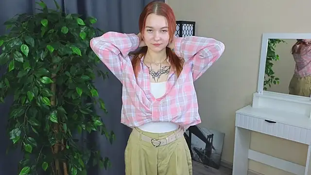 ClairVacio online show from January 14, 2026, 2:37 am