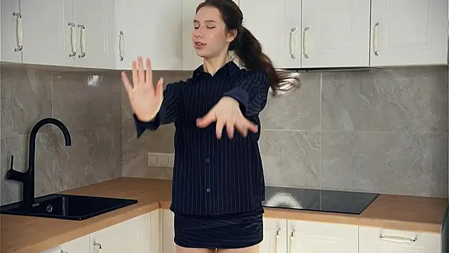 Snapshot of MargeLefevers chatting on January 13, 2026, 6:39 am MargeLefevers online show from January 13, 2026, 6:39 am