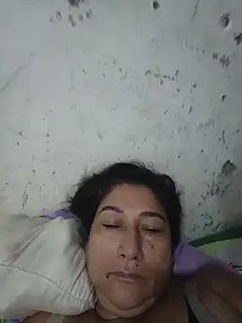 PatriciaGrajales online show from June 9, 2026, 1:23 pm
