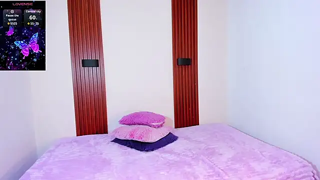 Brendajennerr online show from March 12, 2026, 10:36 pm