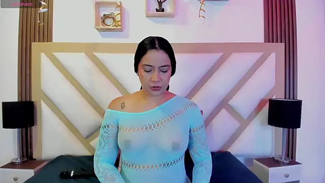 Alexxa Carter online show from July 19, 2026, 1:52 pm