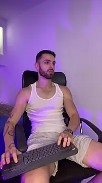 Snapshot of Apolo_lux1 chatting on March 4, 2026, 8:49 pm Apolo lux1 online show from March 4, 2026, 8:49 pm