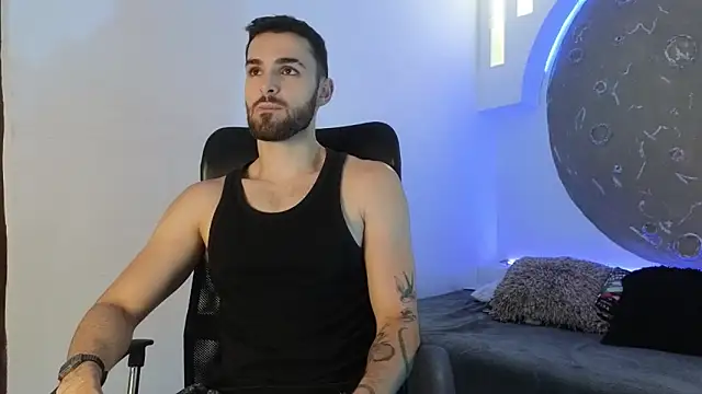 Snapshot of Apolo_lux1 chatting on February 6, 2026, 8:38 pm Apolo lux1 online show from February 6, 2026, 8:38 pm