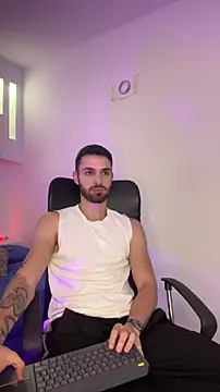 Snapshot of Apolo_lux1 chatting on March 13, 2026, 8:47 pm Apolo lux1 online show from March 13, 2026, 8:47 pm