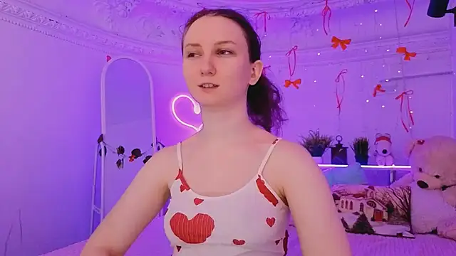 SunshineBlaze online show from February 11, 2026, 1:33 pm