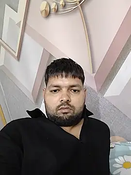 Pulkeet1433 online show from June 17, 2026, 9:19 am