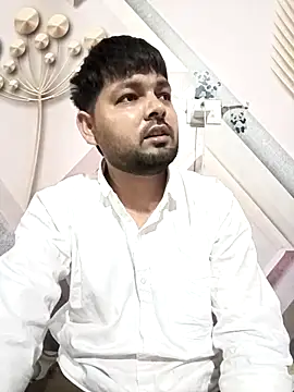 Pulkeet1433 online show from April 6, 2026, 2:40 pm