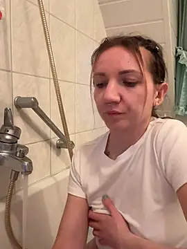 Snapshot of Marina_und_Jayden chatting on February 12, 2026, 10:09 pm Marina und Jayden online show from February 12, 2026, 10:09 pm