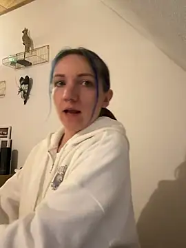 Snapshot of Marina_und_Jayden chatting on March 1, 2026, 9:48 pm Marina und Jayden online show from March 1, 2026, 9:48 pm