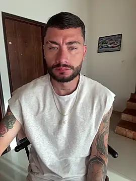 FrancoRossi  online show from February 17, 2026, 12:24 pm