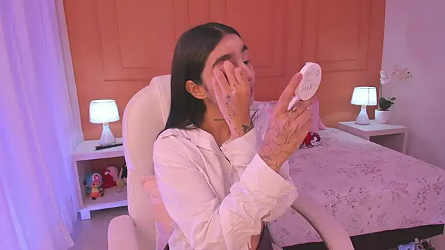 Abriil cutee online show from May 1, 2026, 1:38 pm