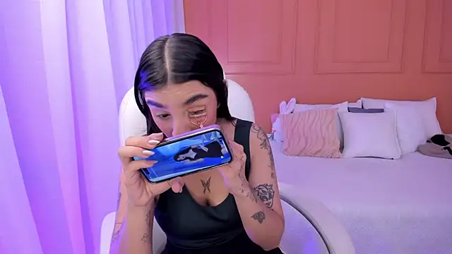 Abriil cutee online show from June 4, 2026, 2:44 pm