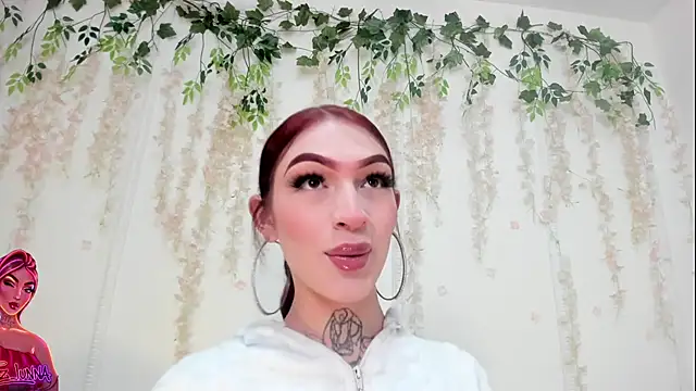 lizz lunna online show from July 14, 2026, 9:32 pm
