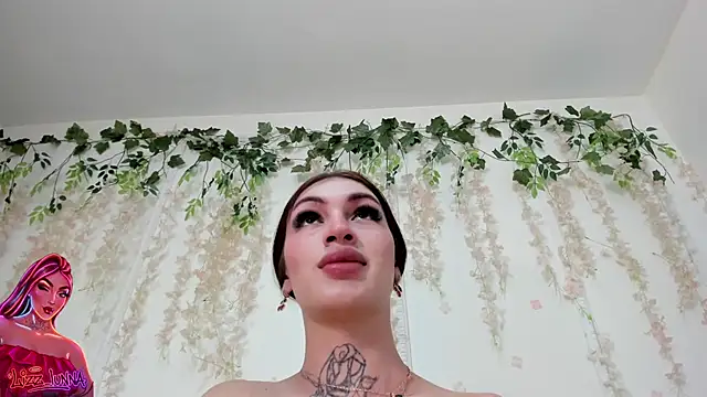 lizz lunna online show from June 17, 2026, 8:19 pm