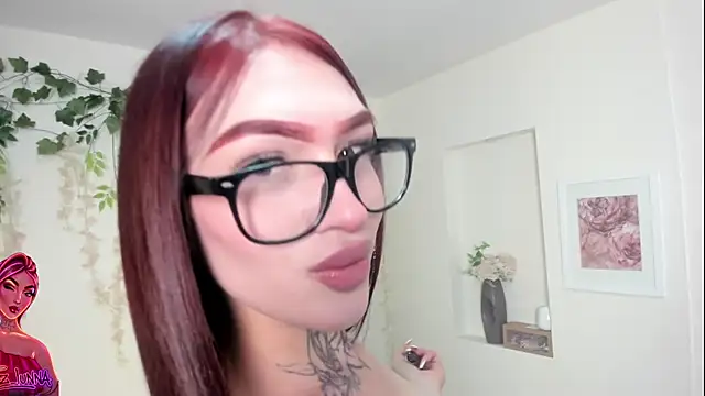 lizz lunna online show from July 14, 2026, 2:05 am