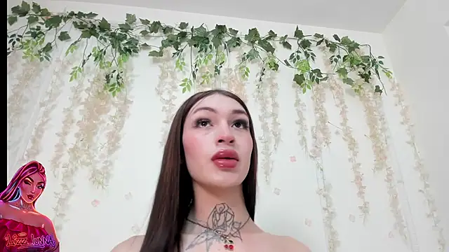lizz lunna online show from June 24, 2026, 8:06 pm