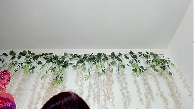 lizz lunna online show from July 3, 2026, 9:21 pm