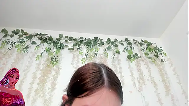 lizz lunna online show from June 25, 2026, 7:41 pm
