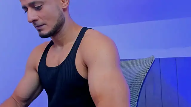 Adonys Lewis  online show from May 3, 2026, 4:39 am