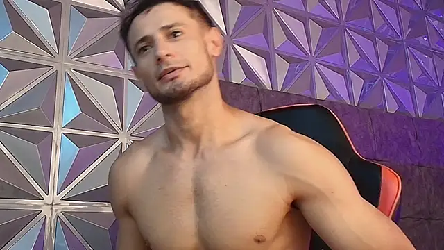 Adonys Lewis  online show from July 31, 2026, 4:04 pm