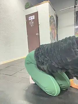 Snapshot of Carita_traviesa4 chatting on March 27, 2026, 8:26 am Carita traviesa4 online show from March 27, 2026, 8:26 am