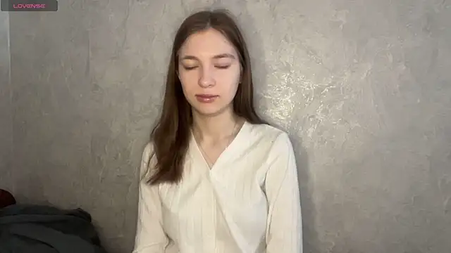 MarlanaEndler online show from April 28, 2026, 6:07 am