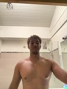 Snapshot of Axel_black10 chatting on March 21, 2026, 12:53 pm Axel black10 online show from March 21, 2026, 12:53 pm