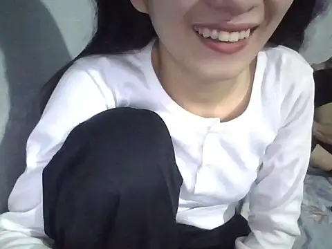 Snapshot of berry_alma06 chatting on February 10, 2026, 3:00 pm berry alma06 online show from February 10, 2026, 3:00 pm