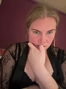 Snapshot of SexyBlondJoanna chatting on February 27, 2026, 10:31 pm SexyBlondJoanna online show from February 27, 2026, 10:31 pm