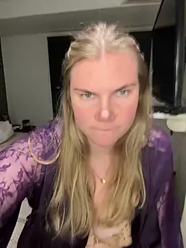 Snapshot of SexyBlondJoanna chatting on March 1, 2026, 6:19 pm SexyBlondJoanna online show from March 1, 2026, 6:19 pm