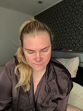 Snapshot of SexyBlondJoanna chatting on March 9, 2026, 9:13 am SexyBlondJoanna online show from March 9, 2026, 9:13 am