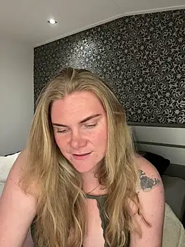 Snapshot of SexyBlondJoanna chatting on March 8, 2026, 7:50 pm SexyBlondJoanna online show from March 8, 2026, 7:50 pm