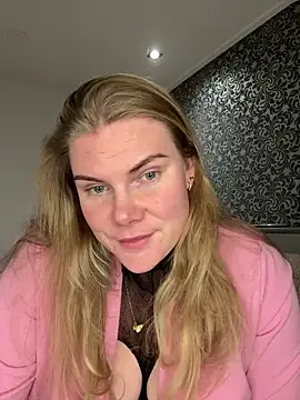 Snapshot of SexyBlondJoanna chatting on February 21, 2026, 5:59 pm SexyBlondJoanna online show from February 21, 2026, 5:59 pm