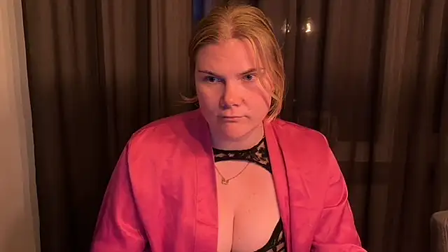 Snapshot of SexyBlondJoanna chatting on March 11, 2026, 6:13 pm SexyBlondJoanna online show from March 11, 2026, 6:13 pm