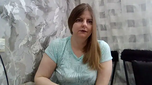 Snapshot of DarkRose0104 chatting on February 20, 2026, 7:21 am DarkRose0104 online show from February 20, 2026, 7:21 am