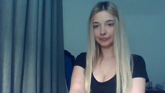 EvelineMagnetic online show from January 13, 2026, 3:16 pm